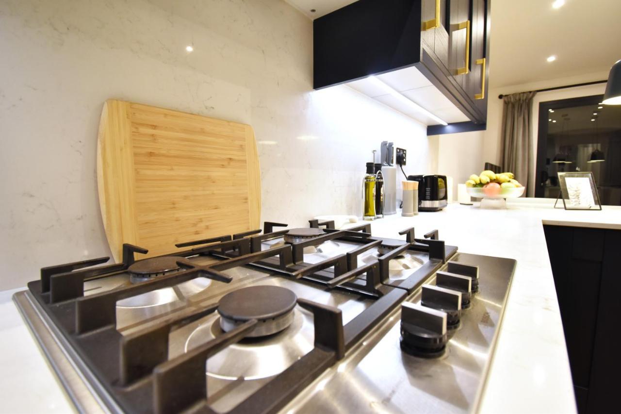 Stunning 3 Bed Apartment Londen Buitenkant foto